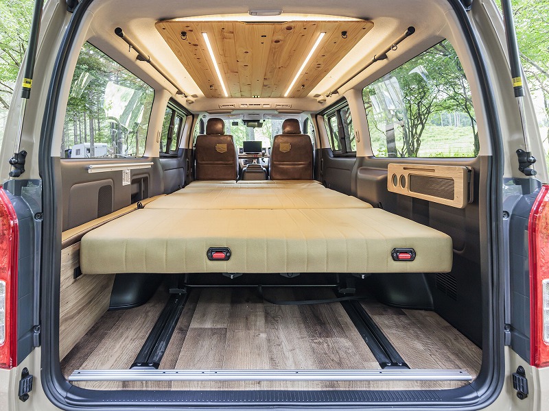 ハイエース MONOBOX（モノボックス）内装 フルフラットベッド 車中泊仕様